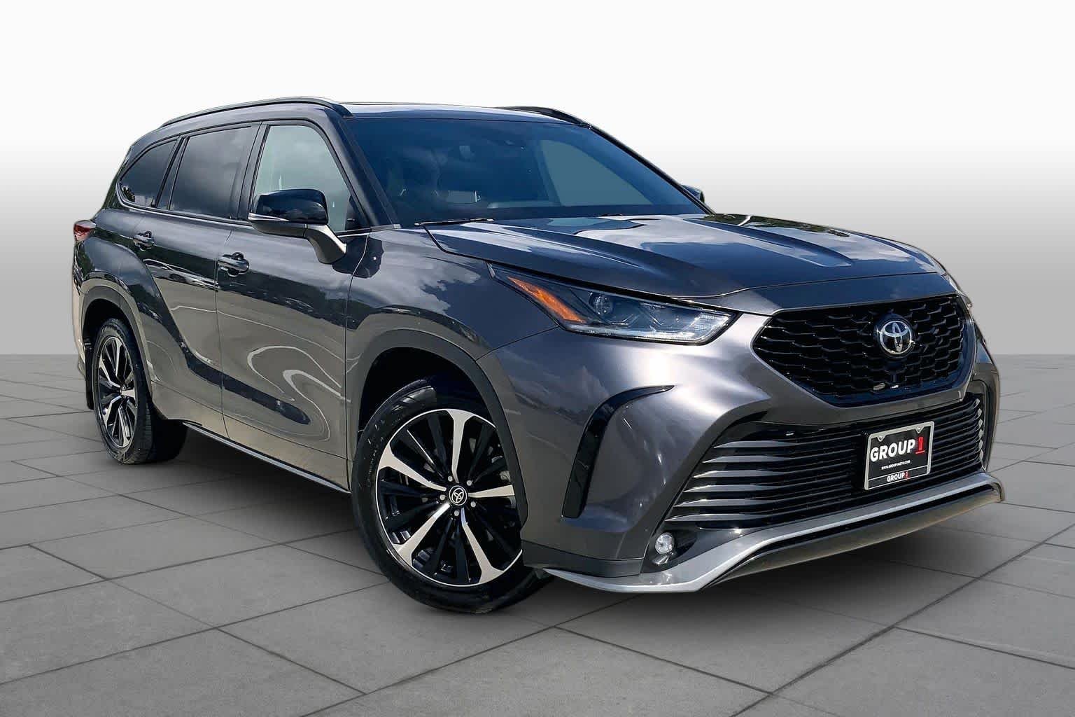 Used 2021 Magnetic Gray Metallic Toyota XSE image 3