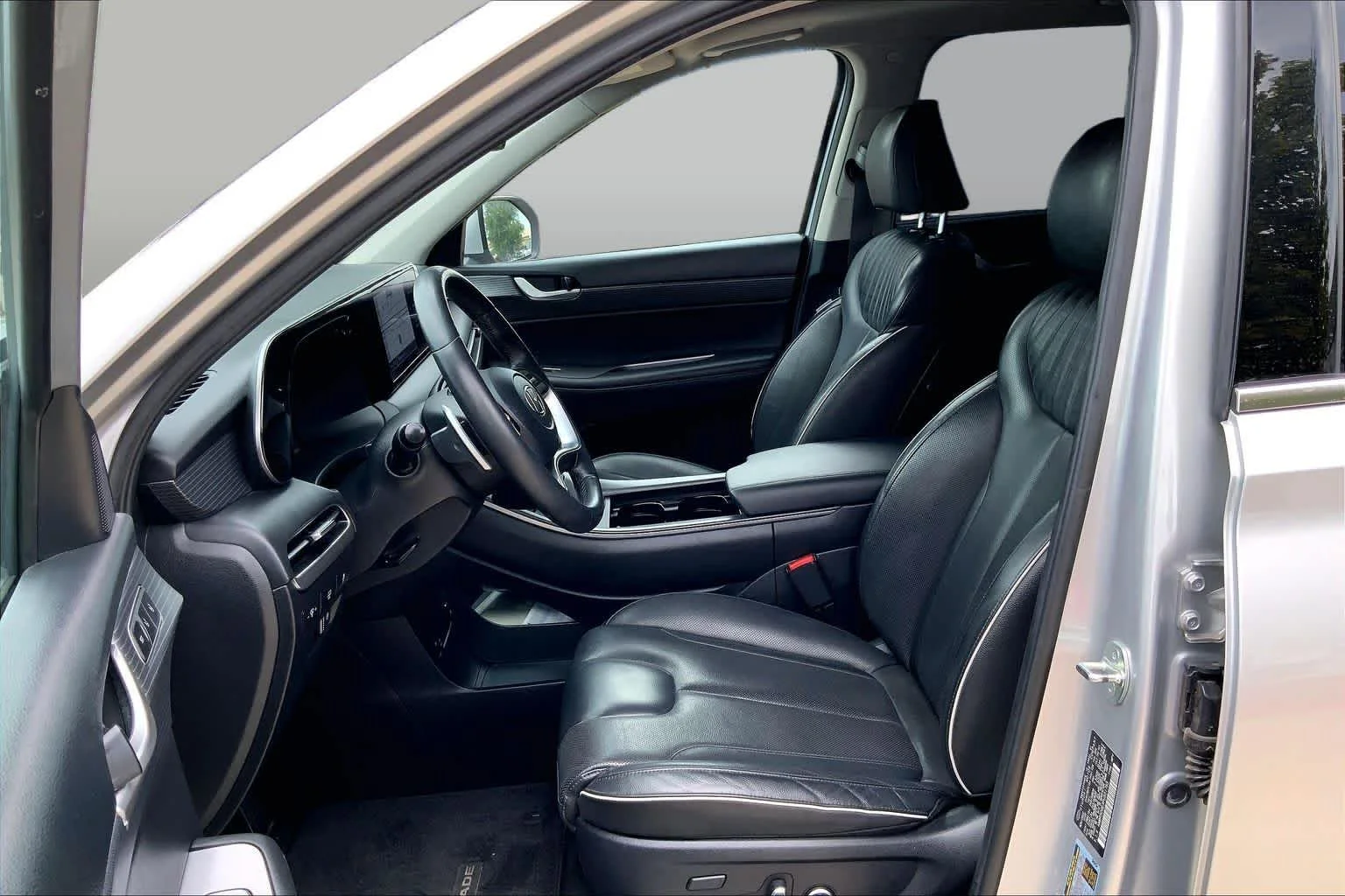 Used 2023 Typhoon Silver Hyundai Limited image 8