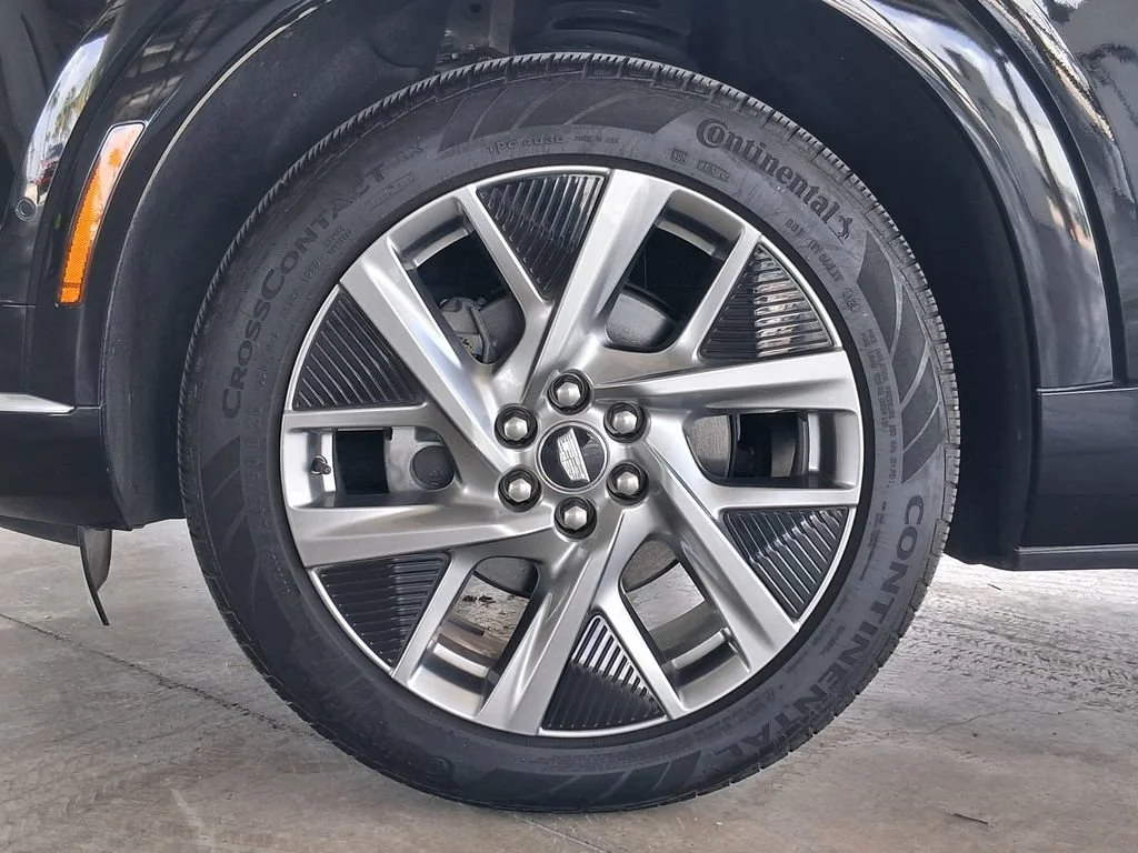 2025 Cadillac OPTIQ Luxury 1 - Photo 27