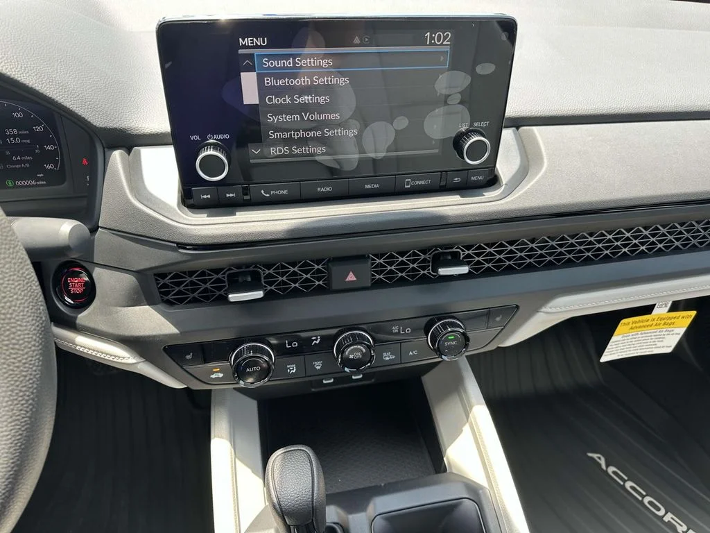 2025 Honda Accord SE - Photo 16