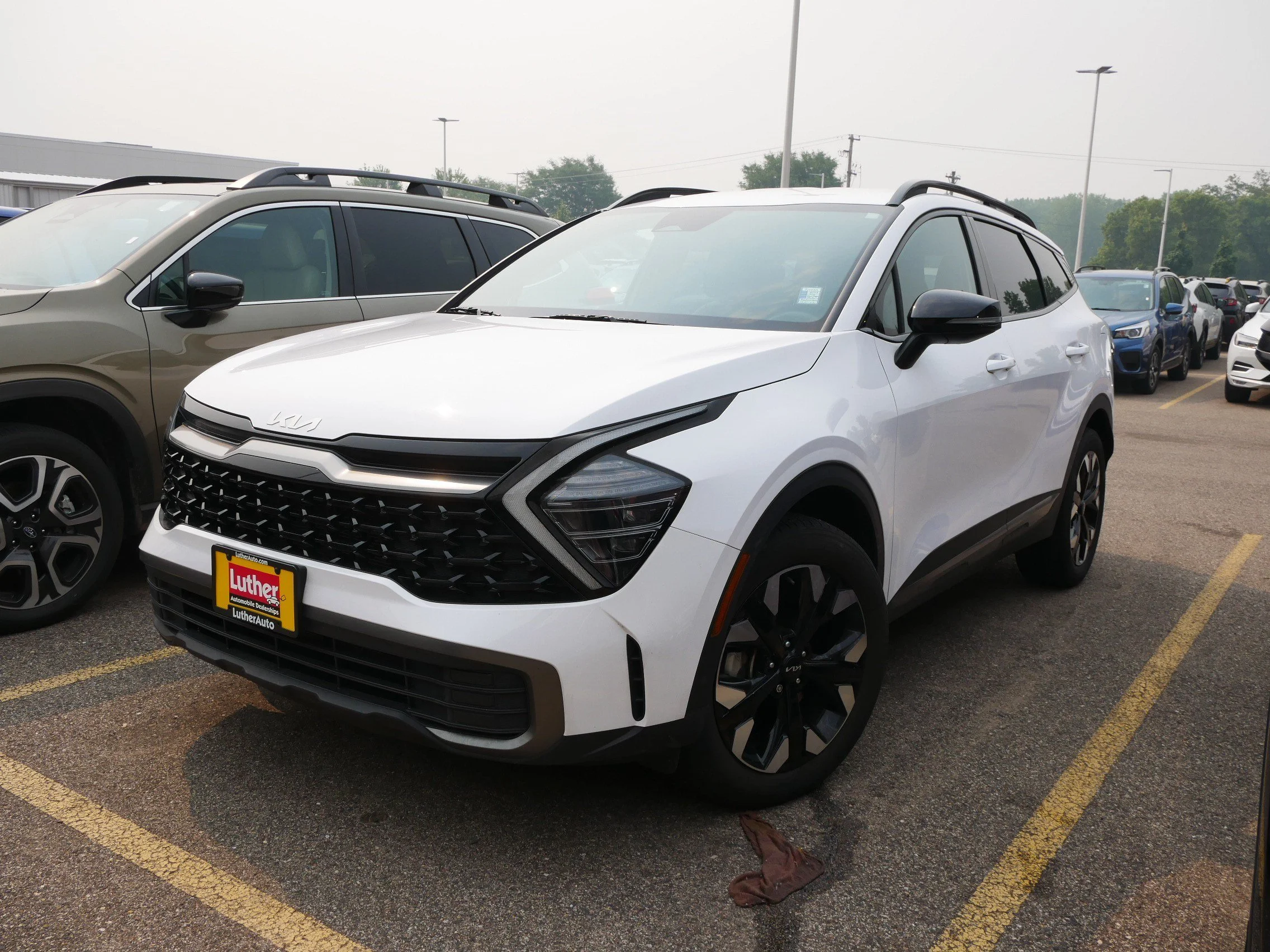 Used 2024 Glacial White Pearl Kia X-Line image 2