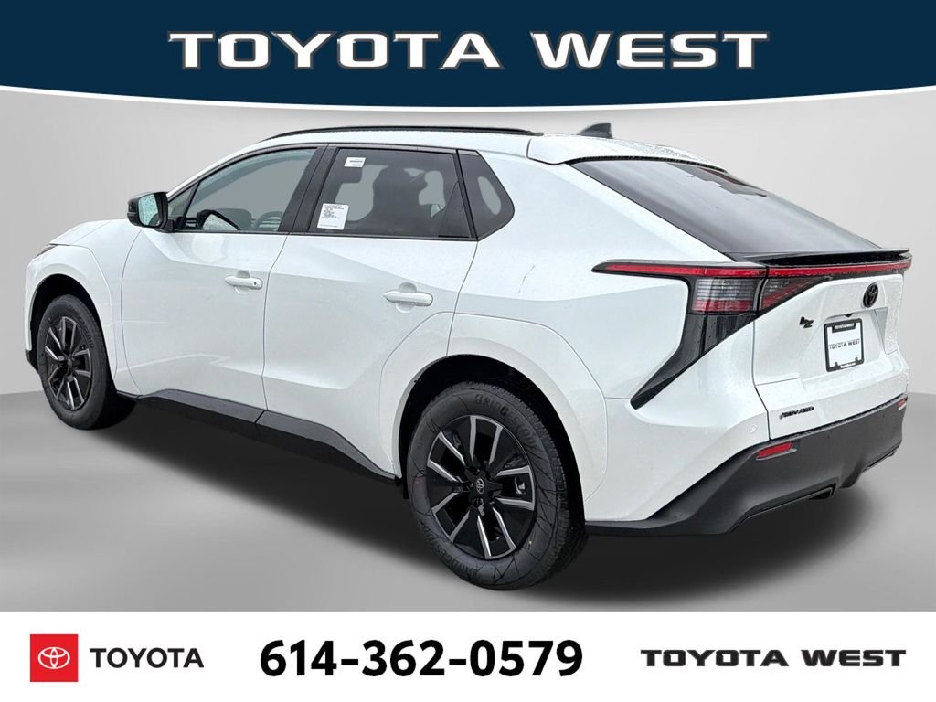 New 2026 Wind Chill Pearl Toyota XLE image 9