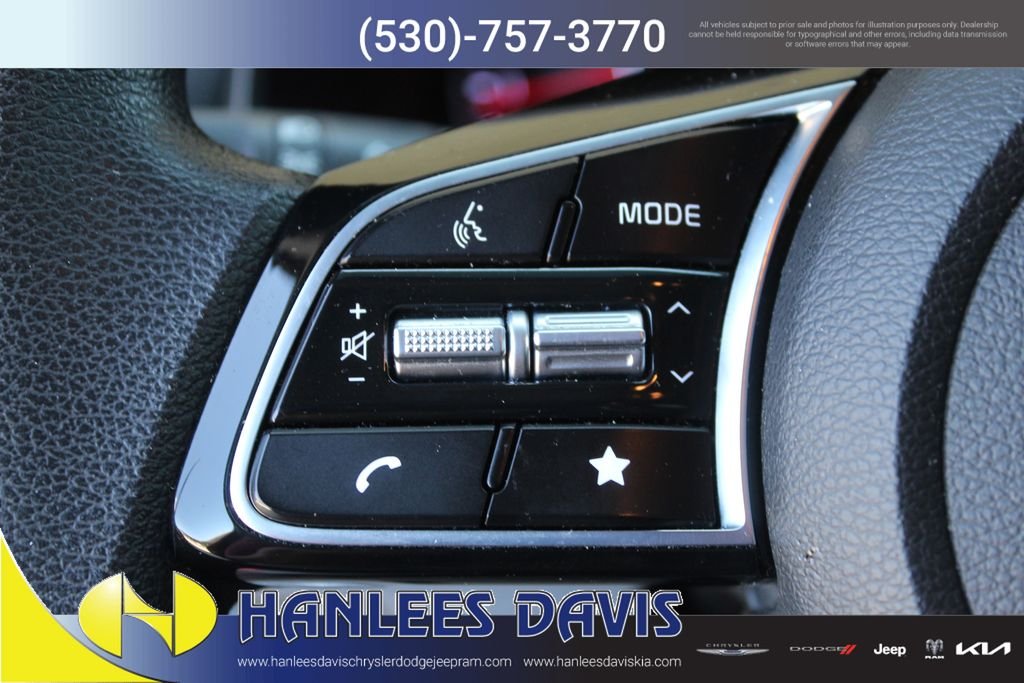 Used 2023 Red Kia LXS image 26