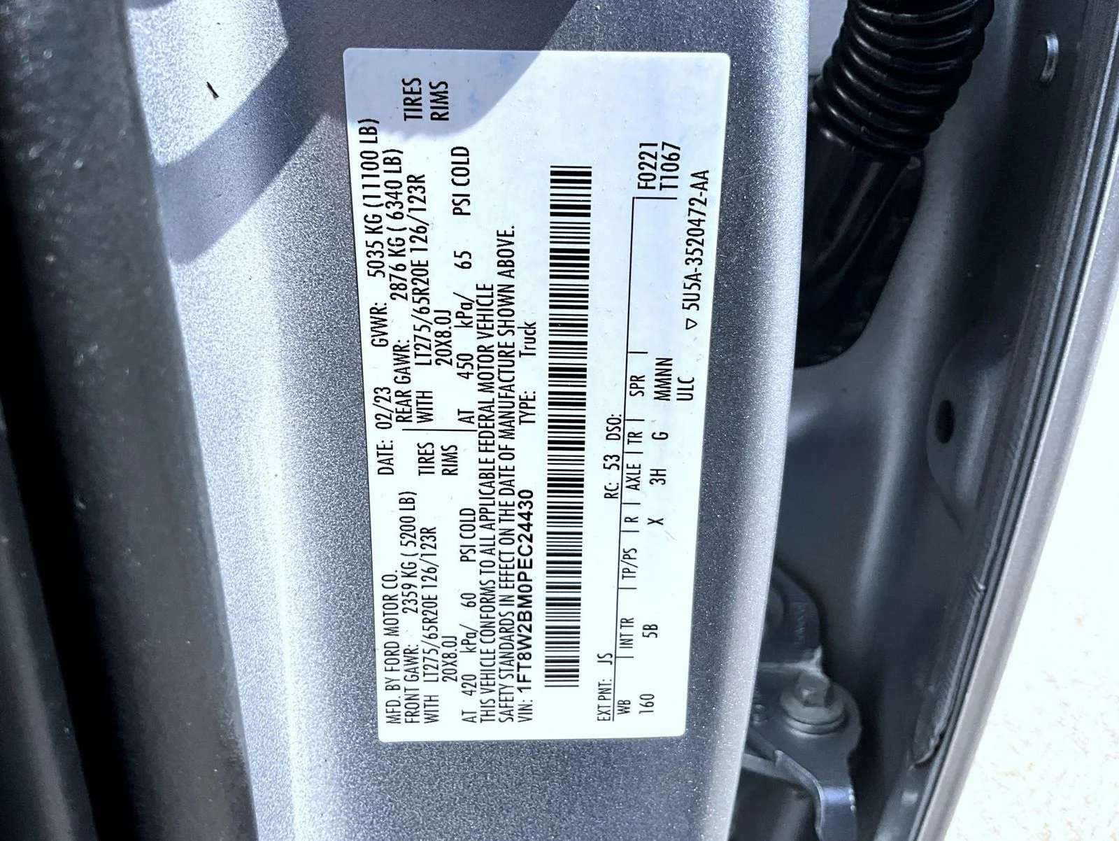 Used 2023 Silver Ford Lariat image 27