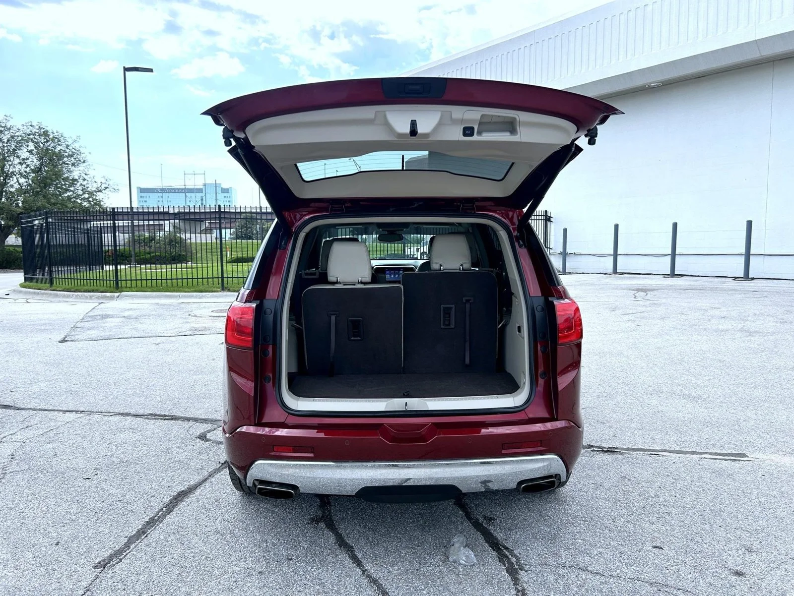 Used 2018 Red GMC Denali image 23