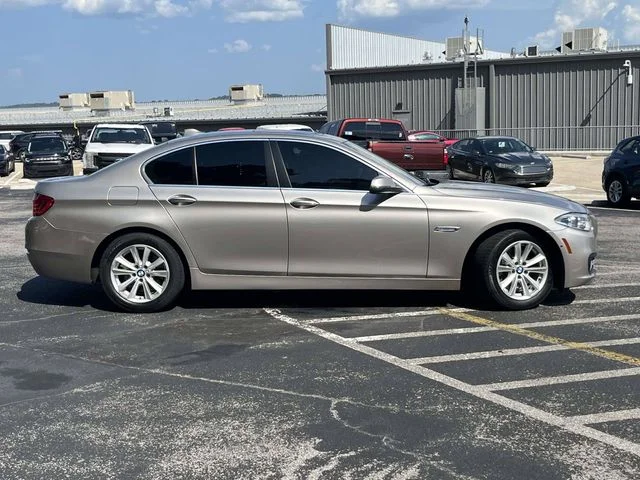 Used 2015 Beige BMW 528i xDrive image 2