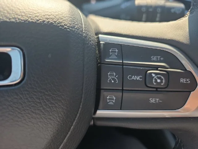 Used 2025 Red Jeep Limited image 19
