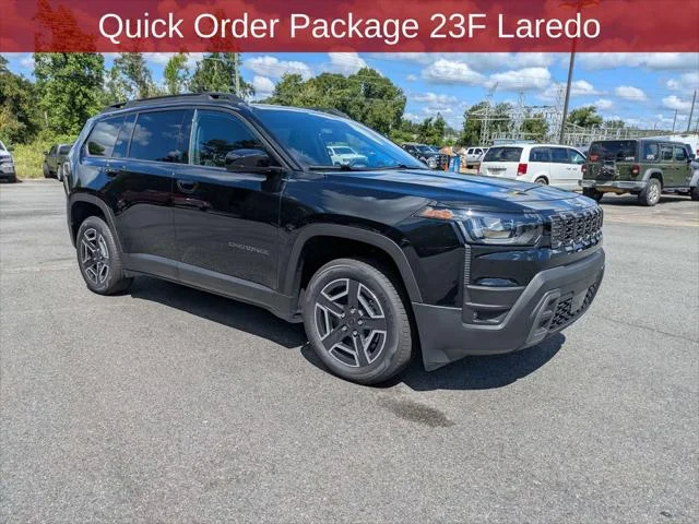 New 2026 Diamond Black Crystal Pearl-Coat Exterior Paint Jeep Laredo image 2