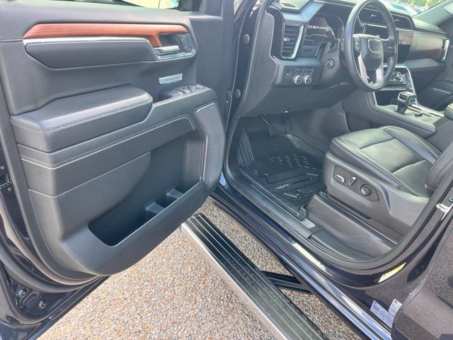 Used 2023 TITANIUM RUSH METALLIC GMC Denali image 19