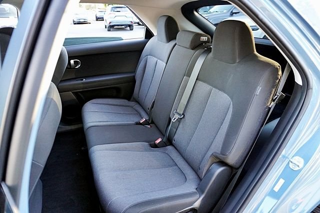 Used 2024 Blue Hyundai SEL image 16
