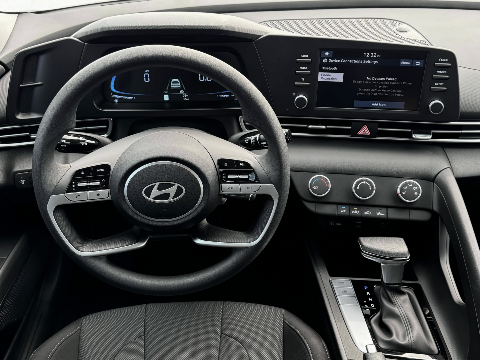 New 2025 Serenity White Hyundai SE image 17