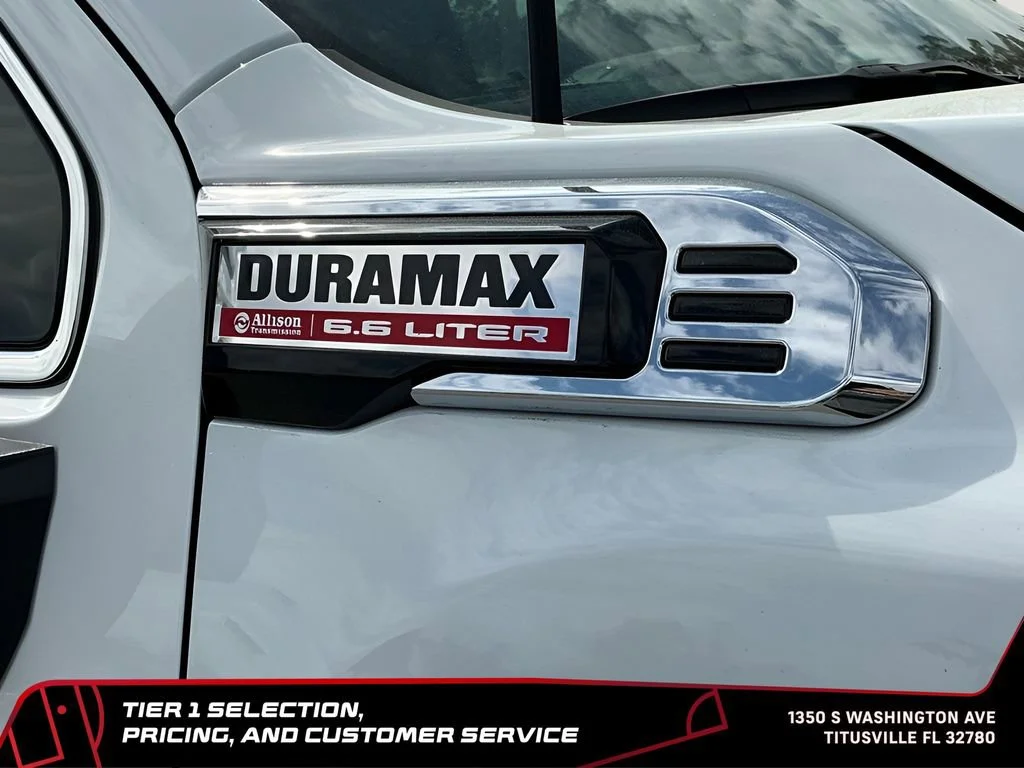 New 2026 Summit White GMC SLT image 40
