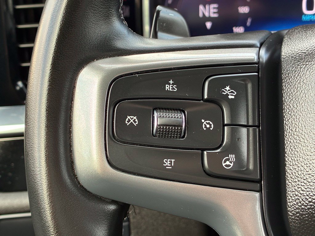 Used 2025 White Chevrolet LT image 21