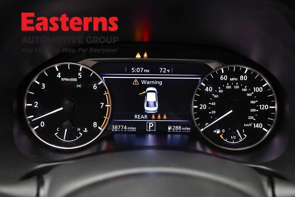 Used 2025 White Nissan 2.5 SV image 20