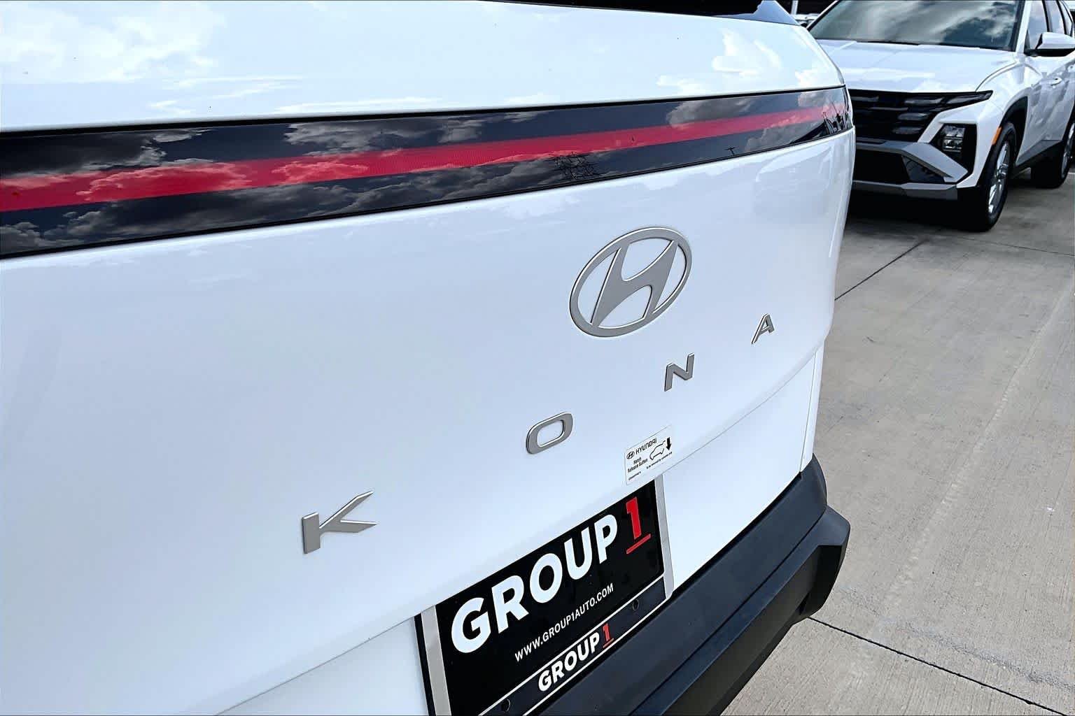 Certified Used 2026 Atlas White Hyundai SE image 30