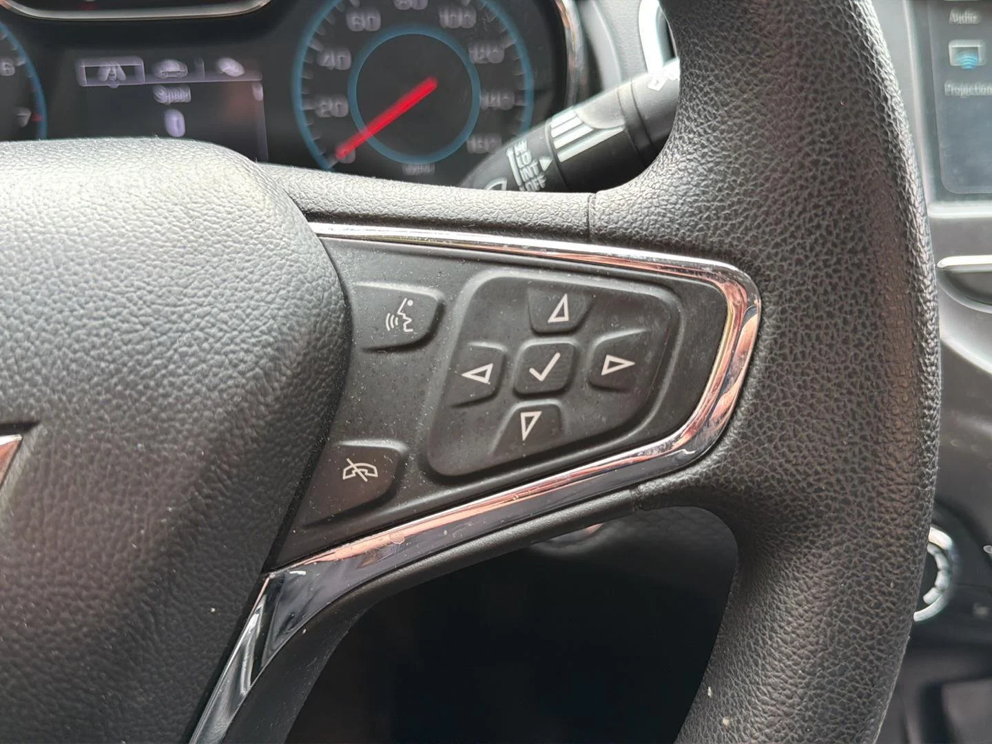 Used 2018 Kinetic Blue Metallic Chevrolet LT image 17
