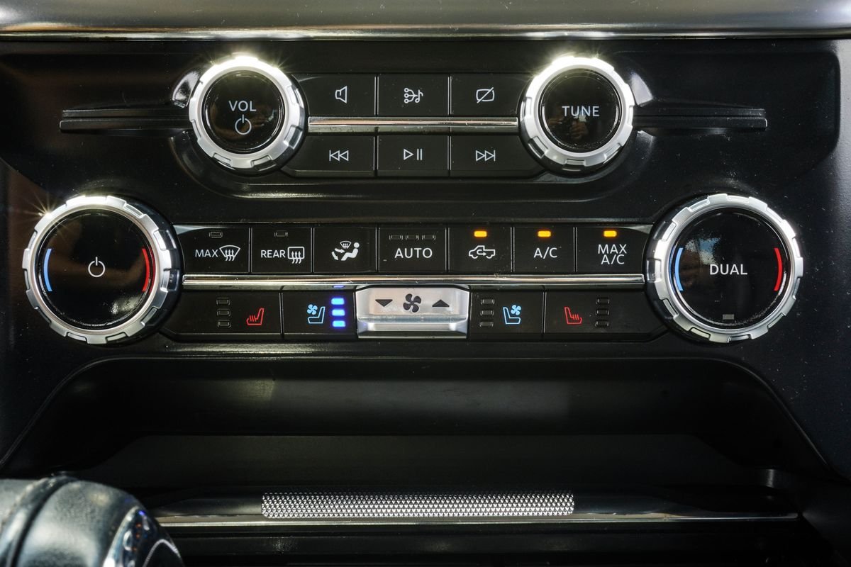 Used 2023 Red Ford Lariat image 25