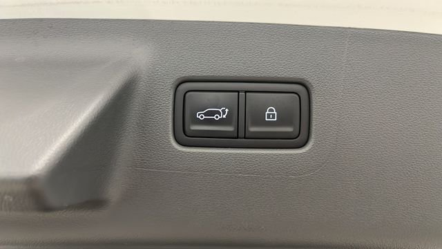 Used 2025 Serenity White Hyundai Limited image 31