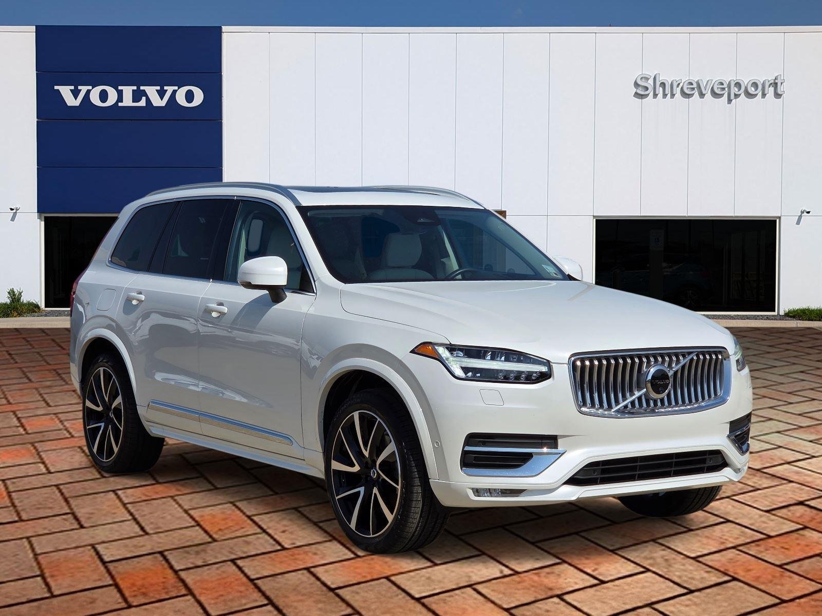 Used 2023 Crystal White Metallic Volvo Plus image 3