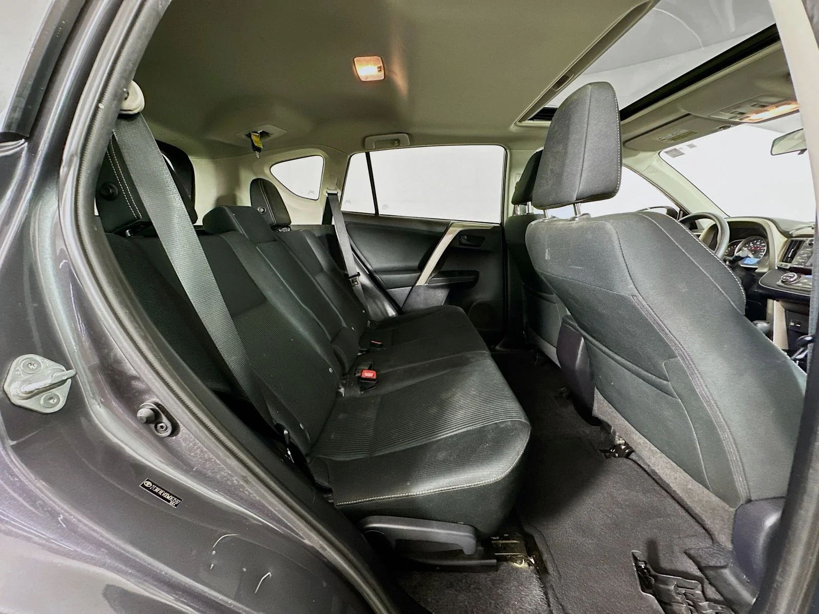 Used 2013 Gray Toyota XLE image 25