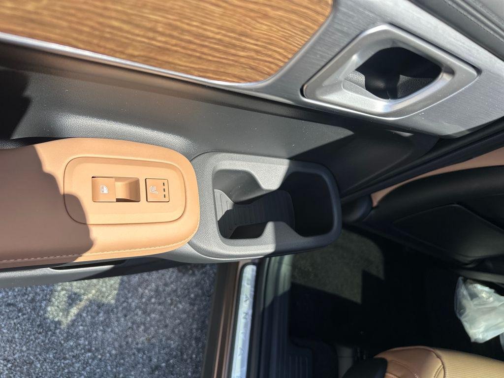 New 2026 Brown Hyundai Calligraphy AWD image 29