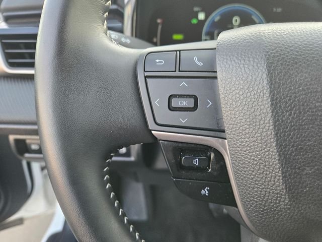 Used 2025 White Toyota SE image 19