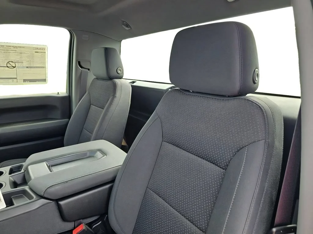 2025 GMC Sierra 2500HD Pro - Photo 18