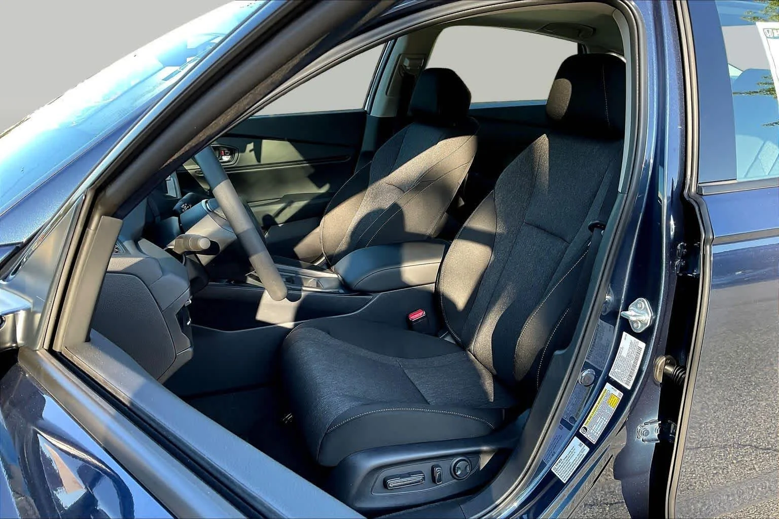 New 2026 Canyon River Blue Metallic Honda SE image 9