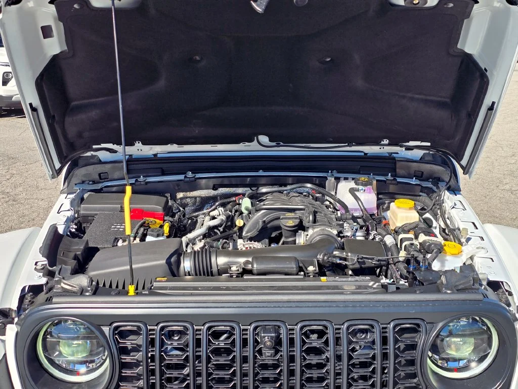 New 2027 White Jeep Rubicon X image 23