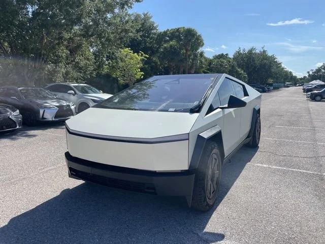 2025 Tesla Cybertruck All-Wheel Drive's photo