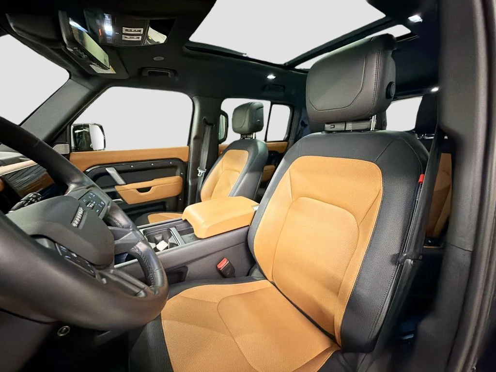 Certified Used 2024  Land Rover X-Dynamic SE image 5