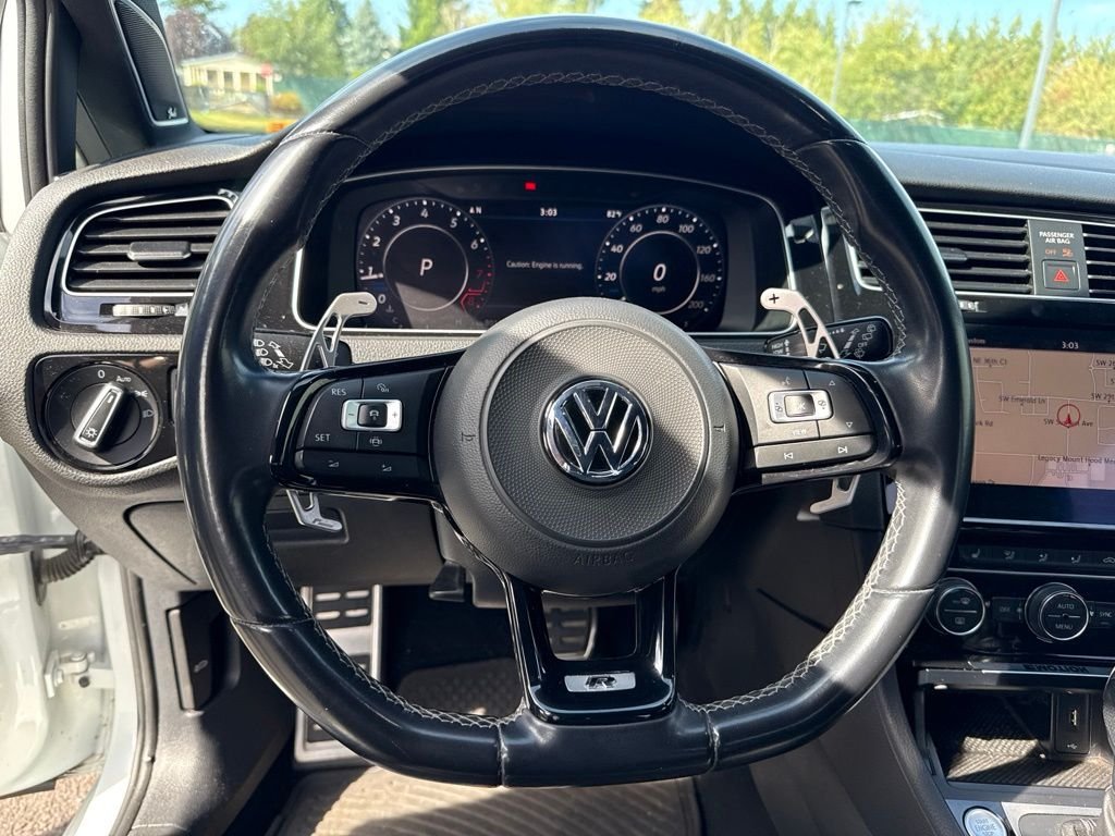 Used 2019 Oryx White Pearl Volkswagen DCC & Navigation 4Motion image 10