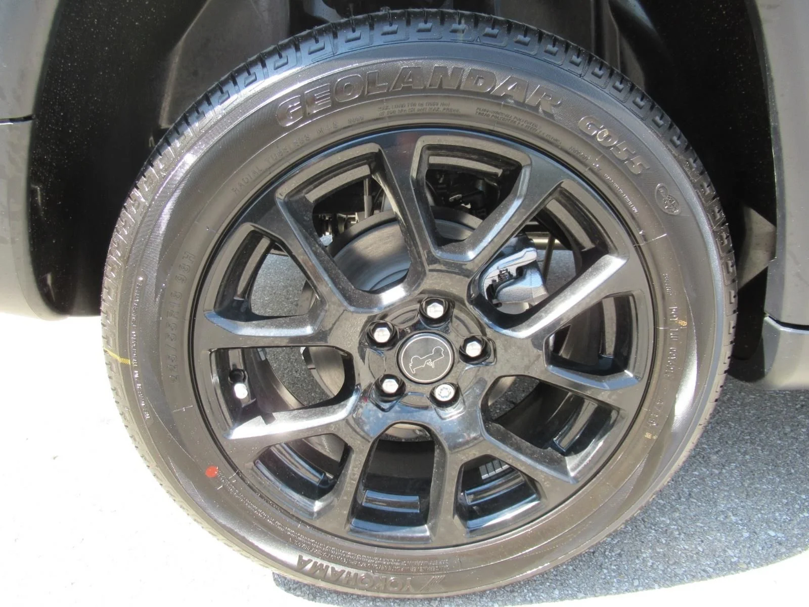 New 2026 Silver Zynith Metallic Clearcoat Jeep Latitude Altitude image 8
