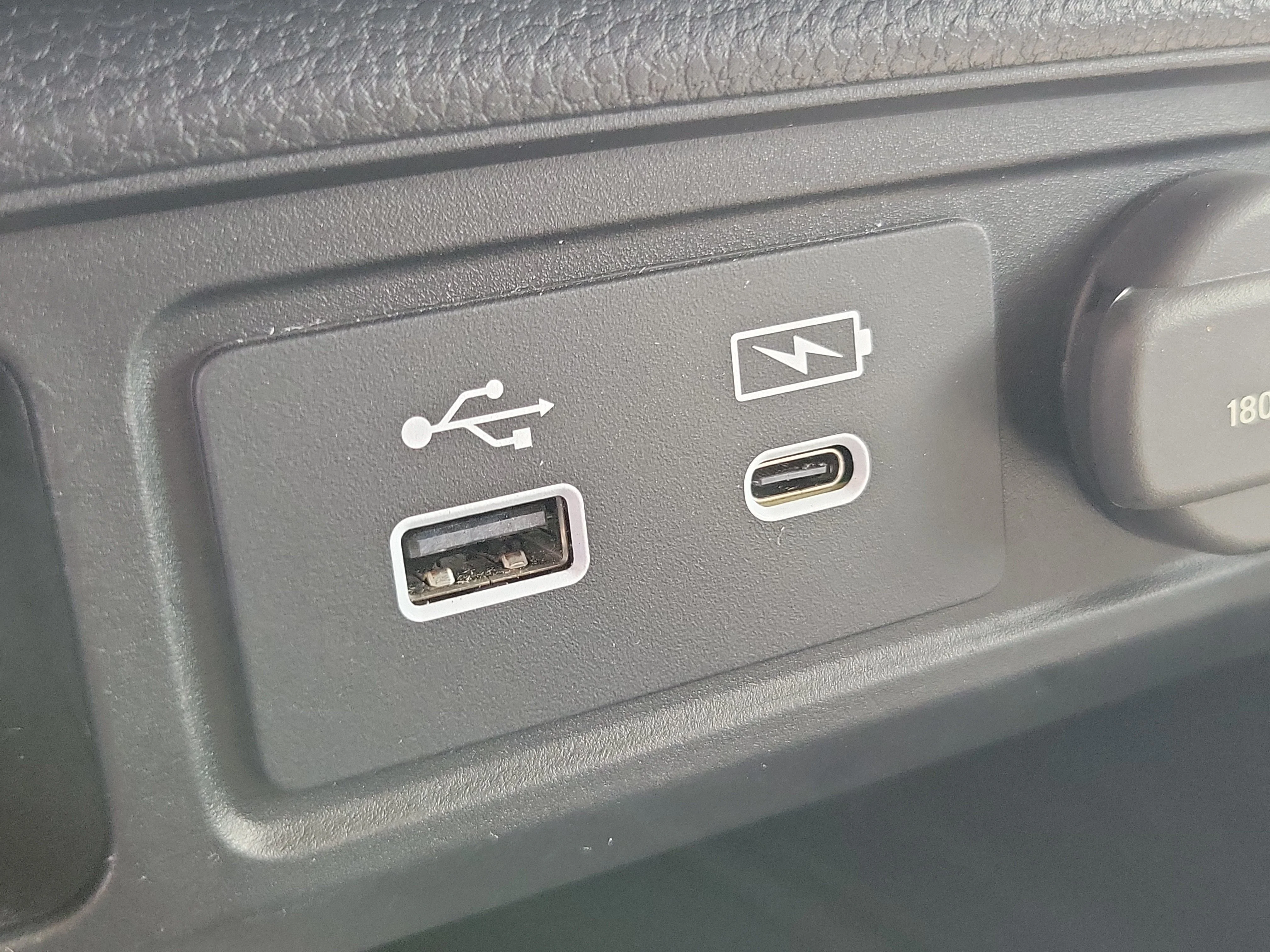 2023 Honda Pilot EX-L - Photo 31