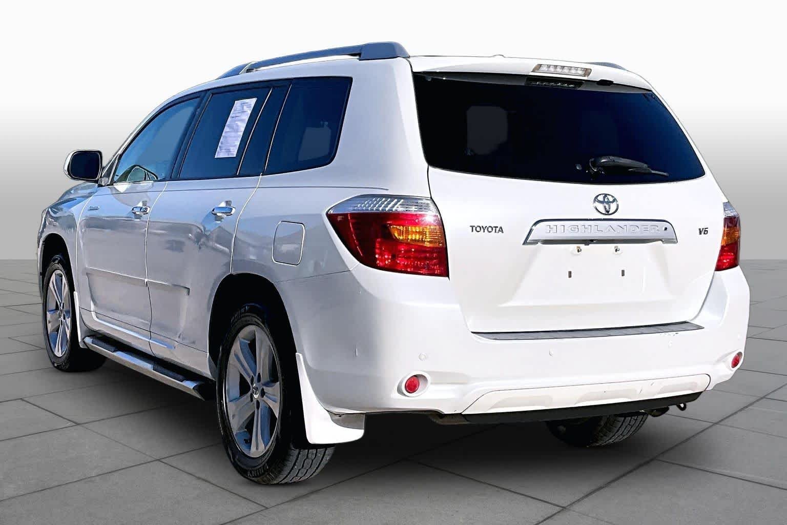 Used 2009 Blizzard Pearl Toyota Limited image 11