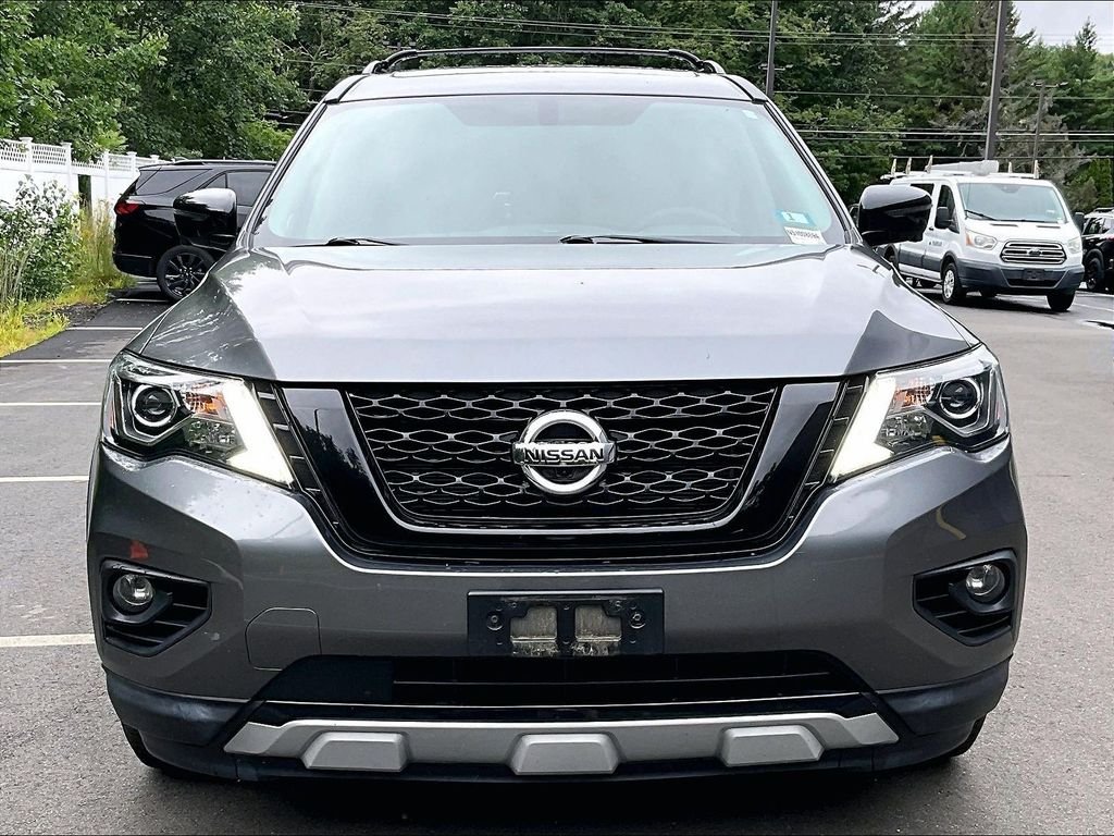 Used 2020 Gray Nissan SL image 2