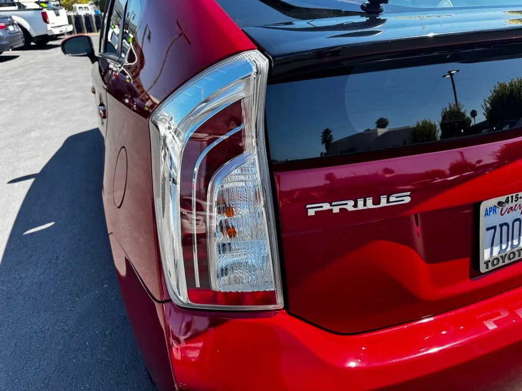 Used 2013 Red Toyota Two image 11