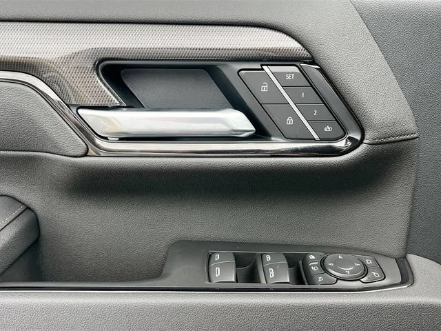 New 2026 Sterling Metallic GMC AT4 image 13