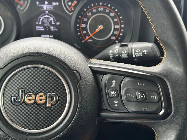 Used 2024 Red Jeep Sport S image 25