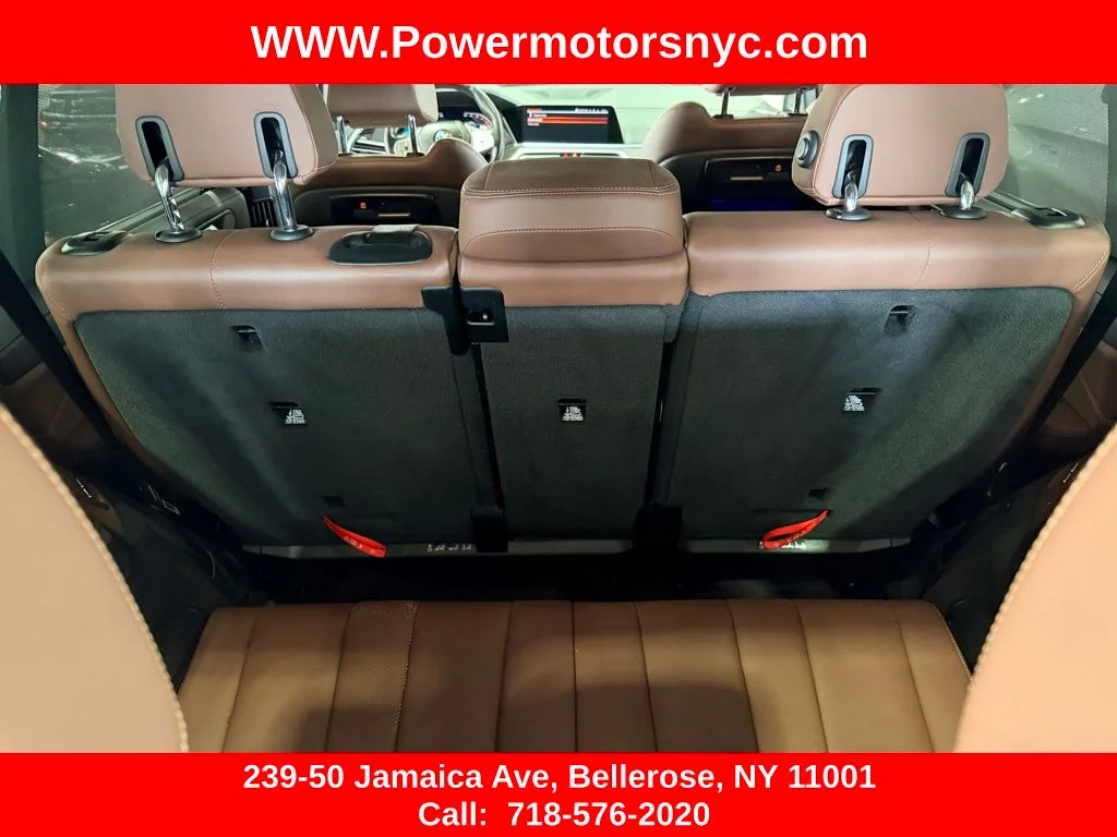 Used 2021 Black BMW xDrive40i image 23