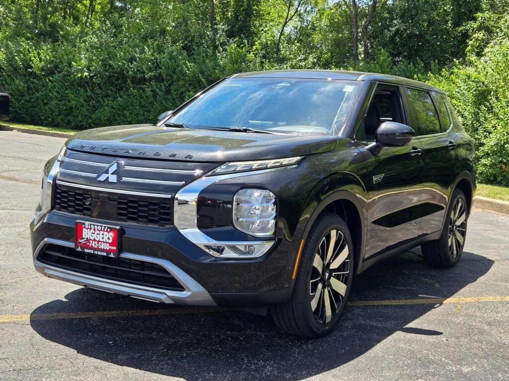 New 2026 Black Mitsubishi SE S-AWC image 3
