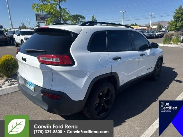 Used 2017 Bright White Clearcoat Jeep Sport image 9