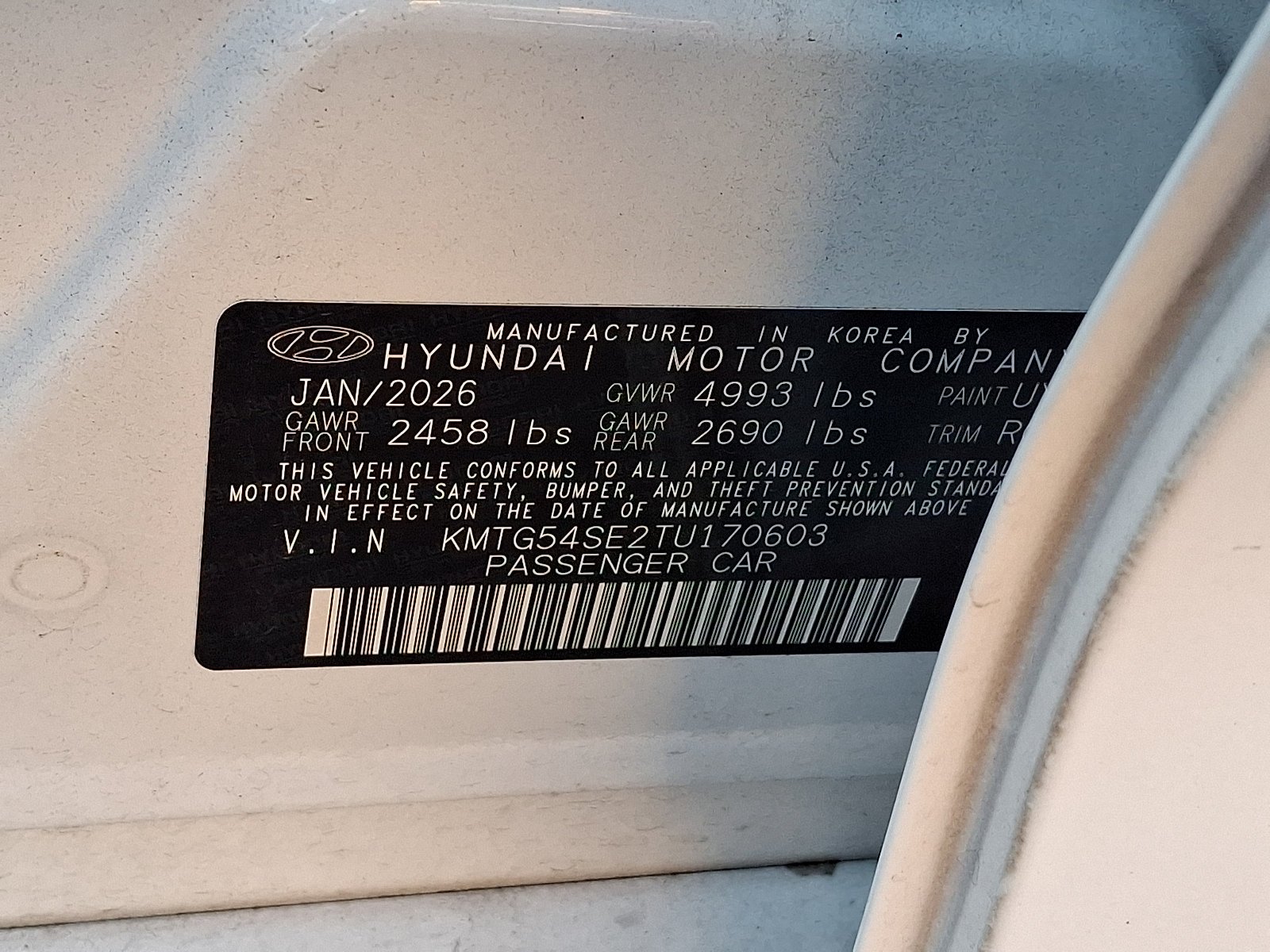 Certified Used 2026 Uyuni White Genesis 3.3T Sport Prestige image 28