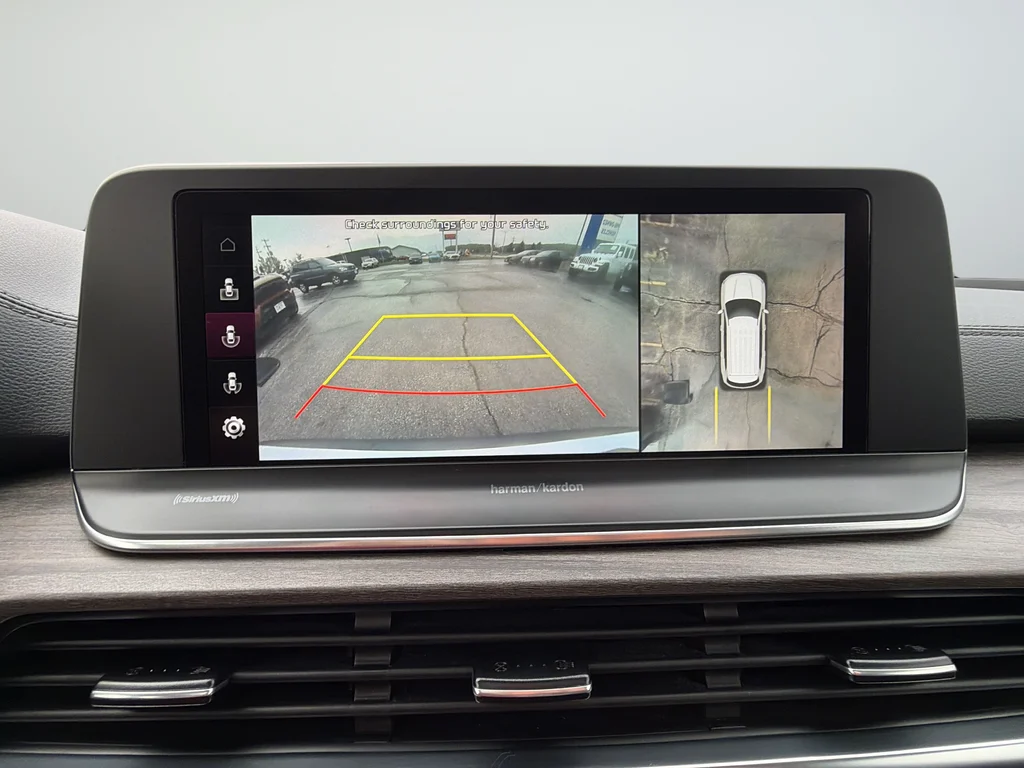 Used 2022 White Kia SX image 15