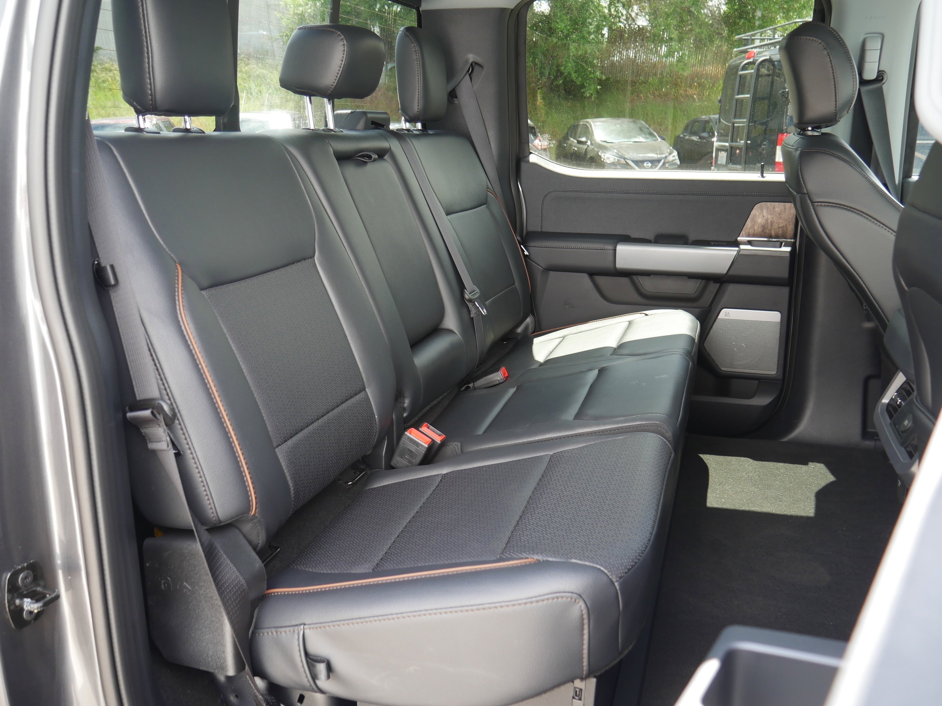 New 2026 Carbonized Gray Metallic Ford F-350® Lariat® image 34