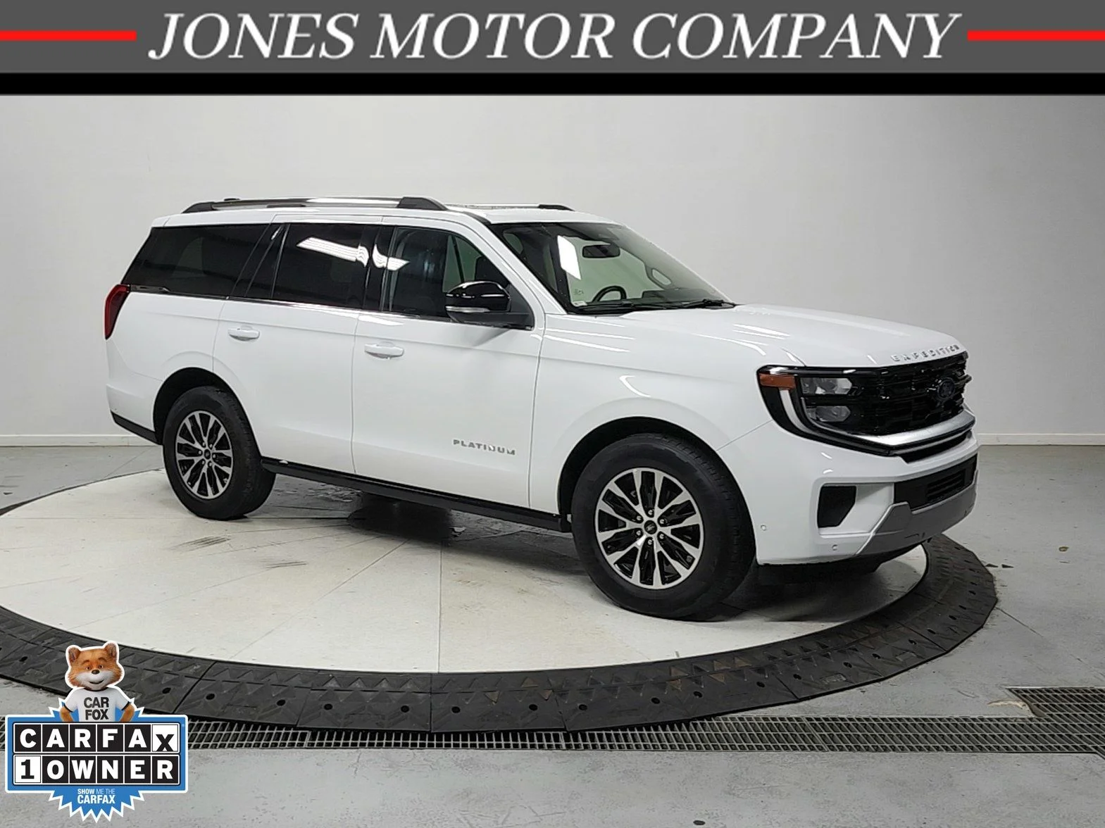 Used 2025 White Ford Platinum image 1