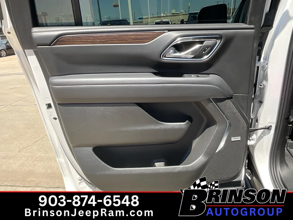 Used 2024 Iridescent Pearl Tricoat Chevrolet High Country image 19