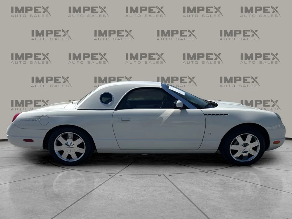 Used 2003 White Ford Deluxe image 6