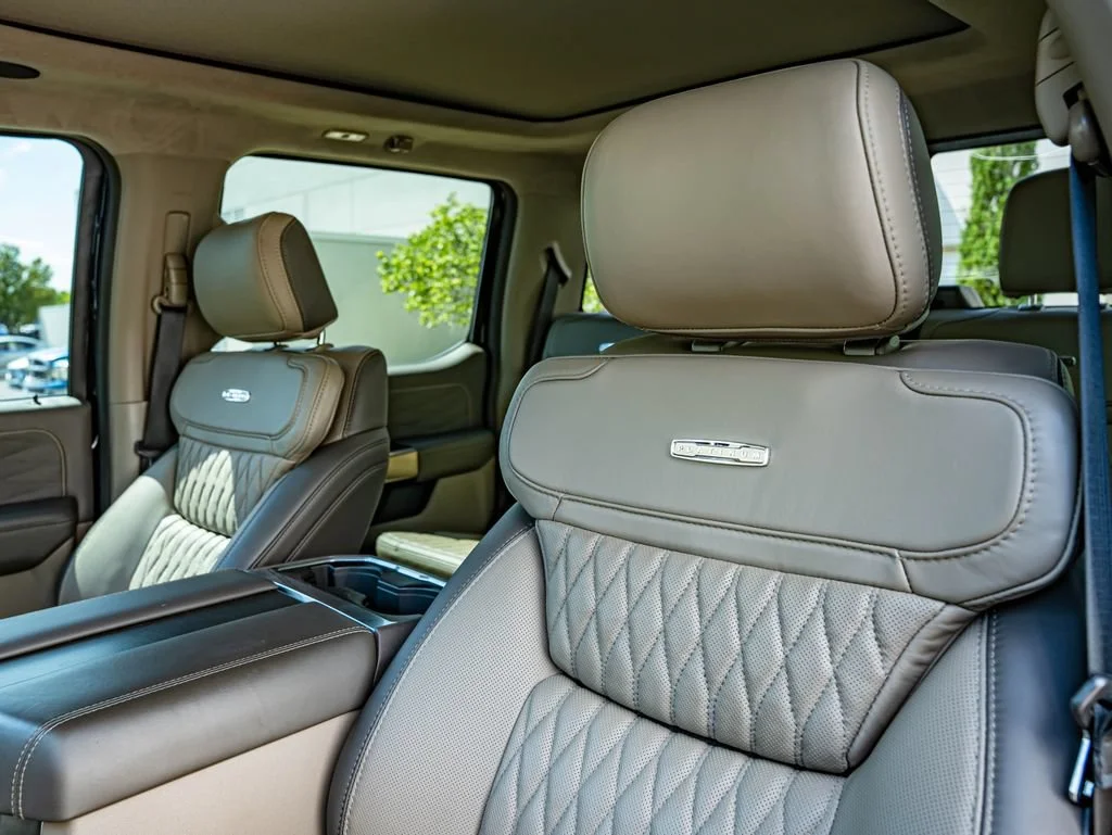 Used 2025 Agate Black Metallic Ford Platinum image 36