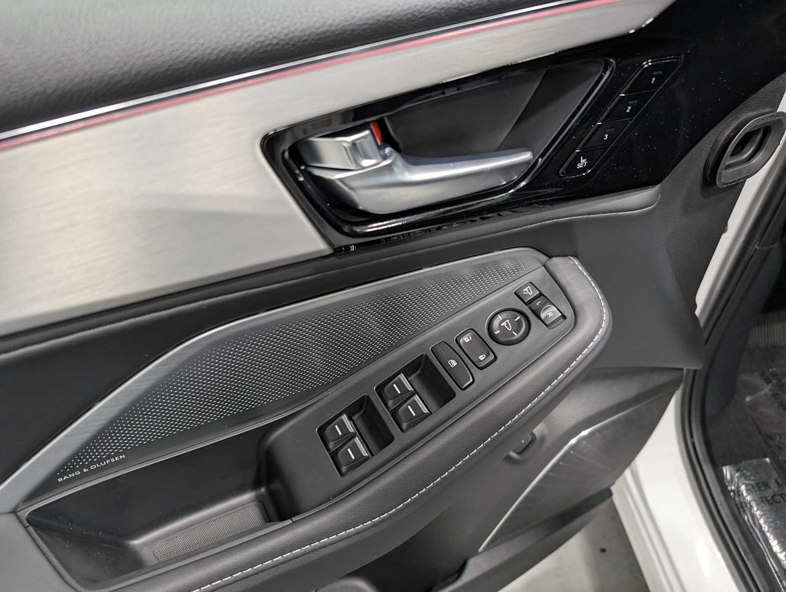 New 2026 Platinum White Pearl Acura w/Technology Package image 42